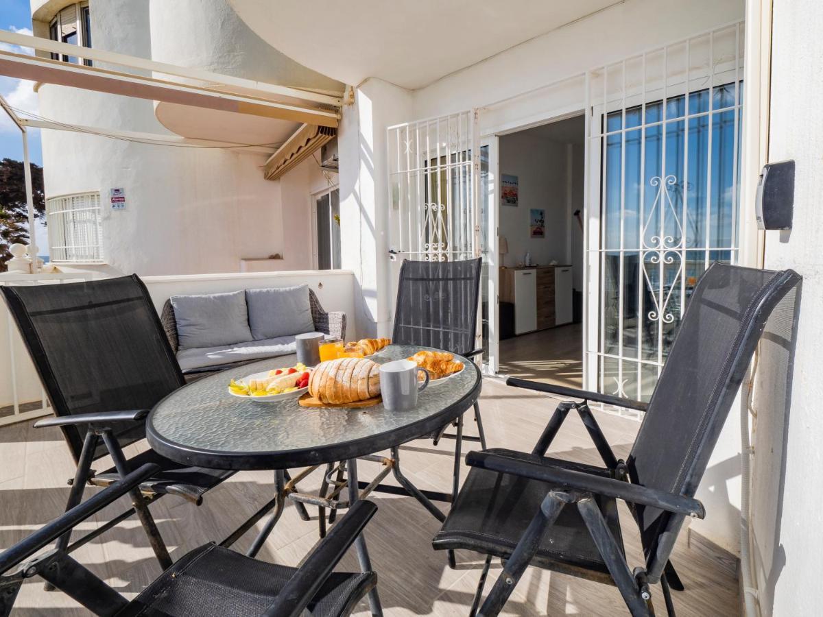 Apartment On Beach Mijas Sitio de Calahonda Eksteriør billede