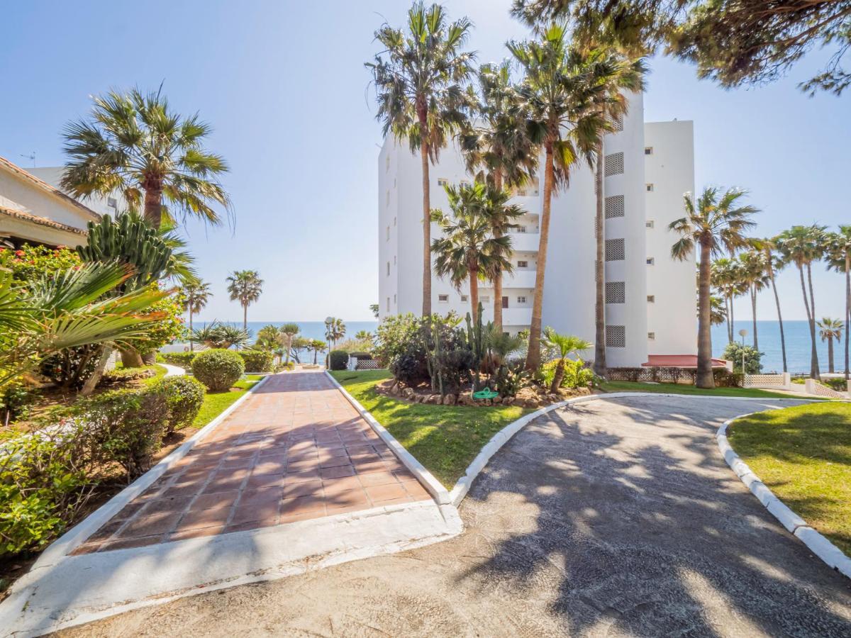 Apartment On Beach Mijas Sitio de Calahonda Eksteriør billede