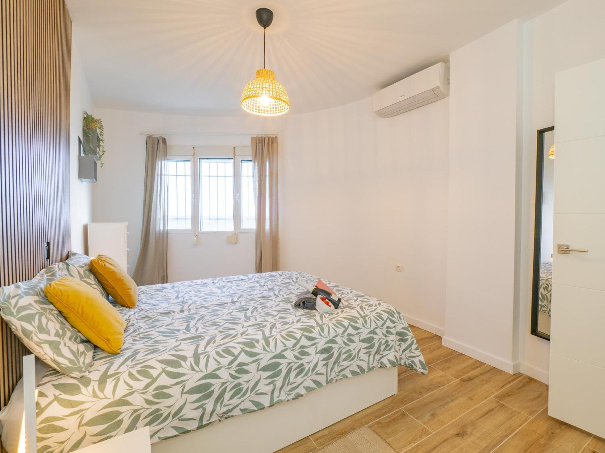 Apartment On Beach Mijas Sitio de Calahonda Eksteriør billede