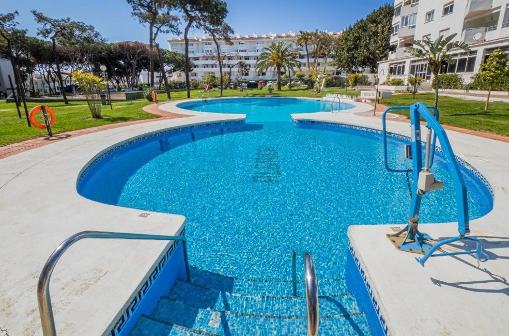 Apartment On Beach Mijas Sitio de Calahonda Eksteriør billede